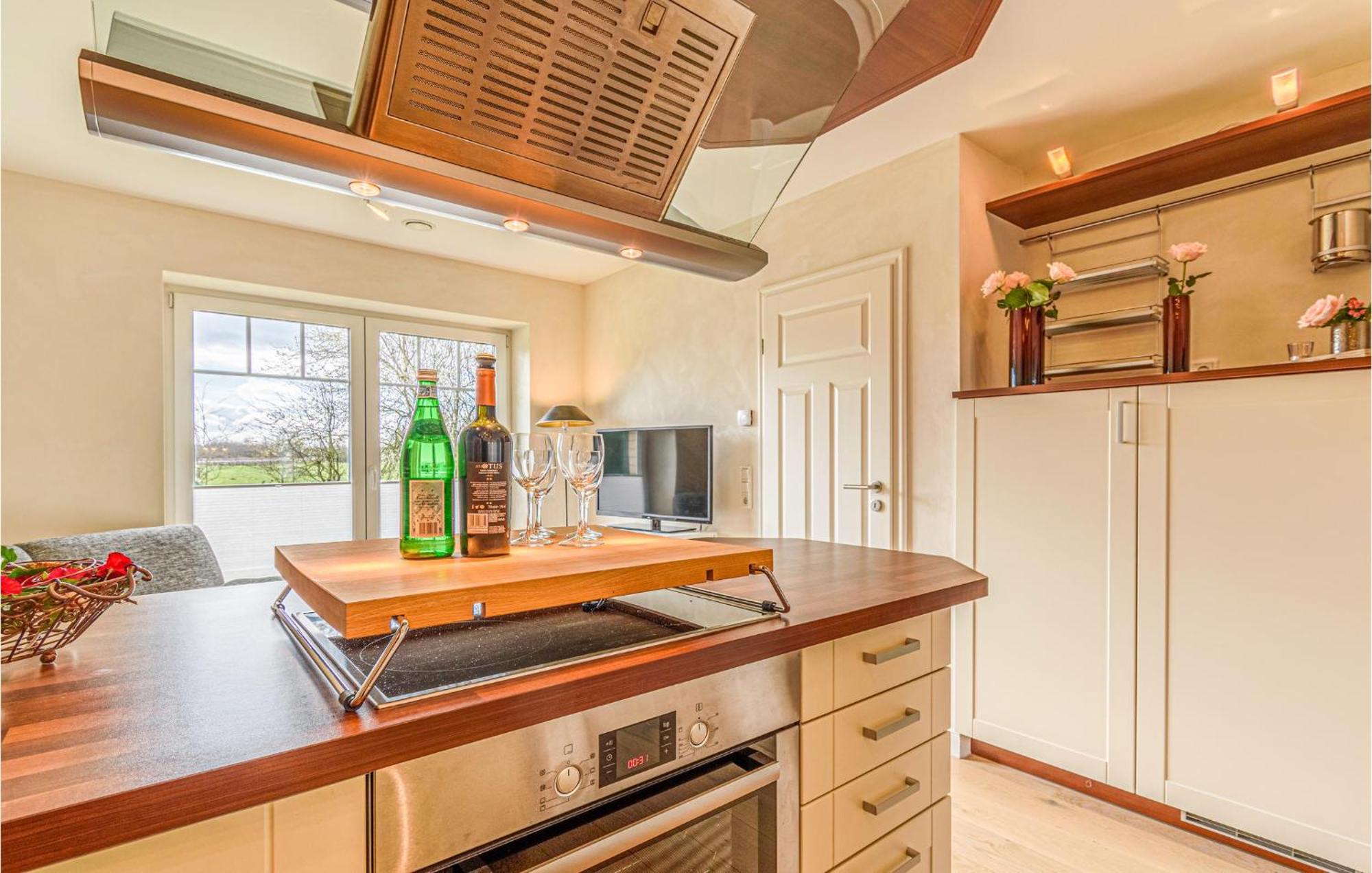Amazing Apartment In Langenhorn With Kitchen Exterior photo
